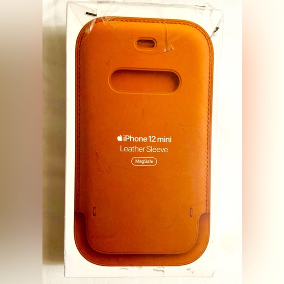 Genuine APPLE iPhone 12 Mini Leather Sleeve Case w/MagSafe Saddle Brown New - Picture 1 of 3